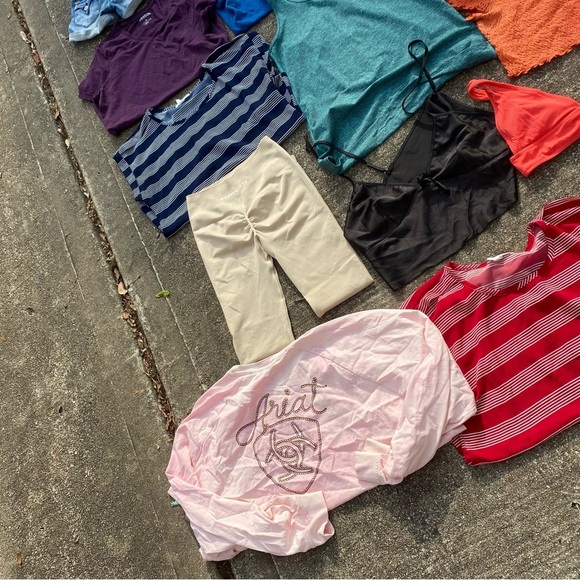 Colorful Clothing Lot women’s clothes multi sizes clothing bundle short sleeve - Picture 11 of 15